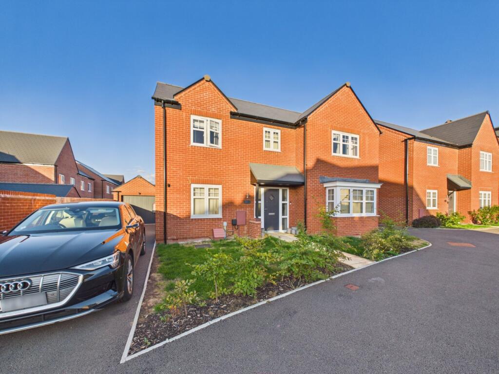 Main image of property: Weaver Crescent, Twigworth, Gloucester, Gloucestershire, GL2