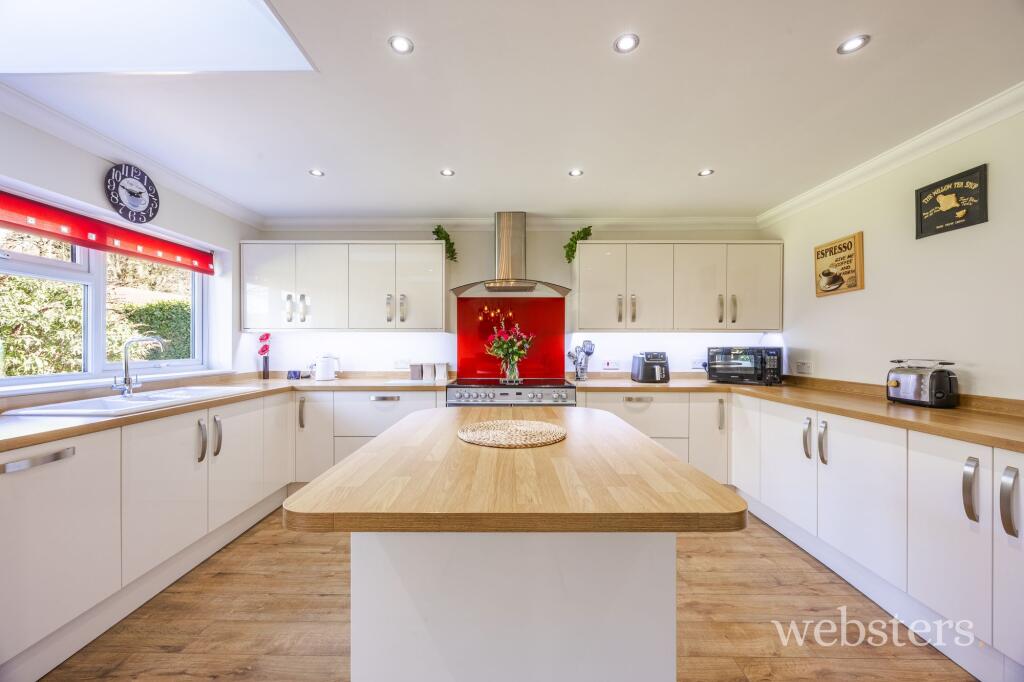 Main image of property: Fakenham Road, Taverham, NR8