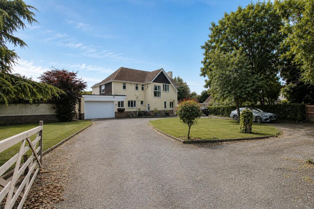 Main image of property: The Avenue, Fareham, Hampshire, PO14