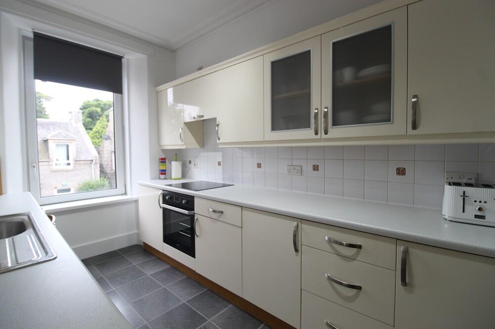 Apartment in Aberdeen, Rosemount, Rosemount and Mile End - View 4