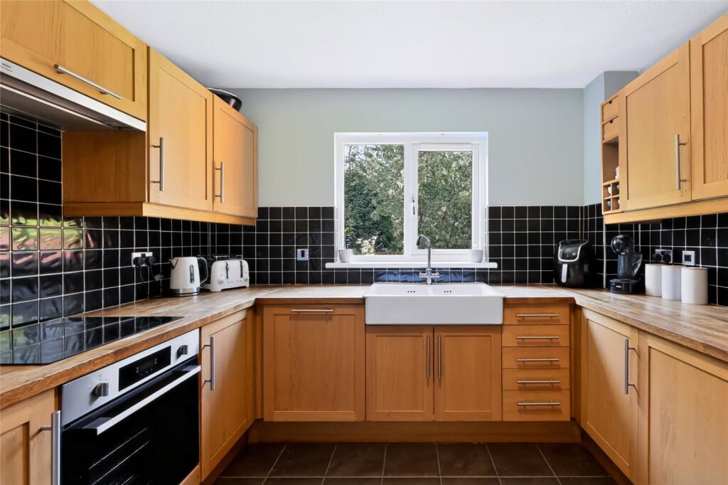 House in Glasgow, South Lanarkshire - View 3