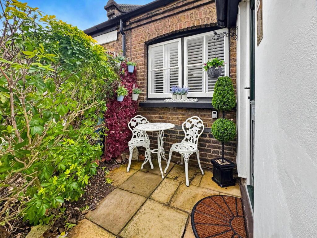 Cambridge Road, Southend-on-sea, SS1 1 photo 4