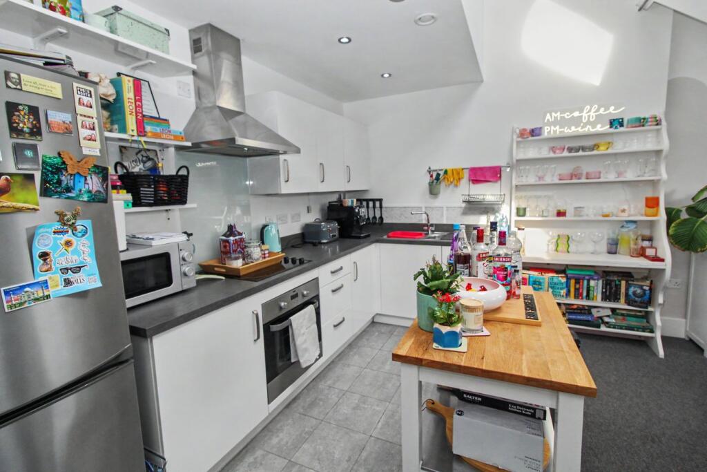 Apartment in Leicester - View 5