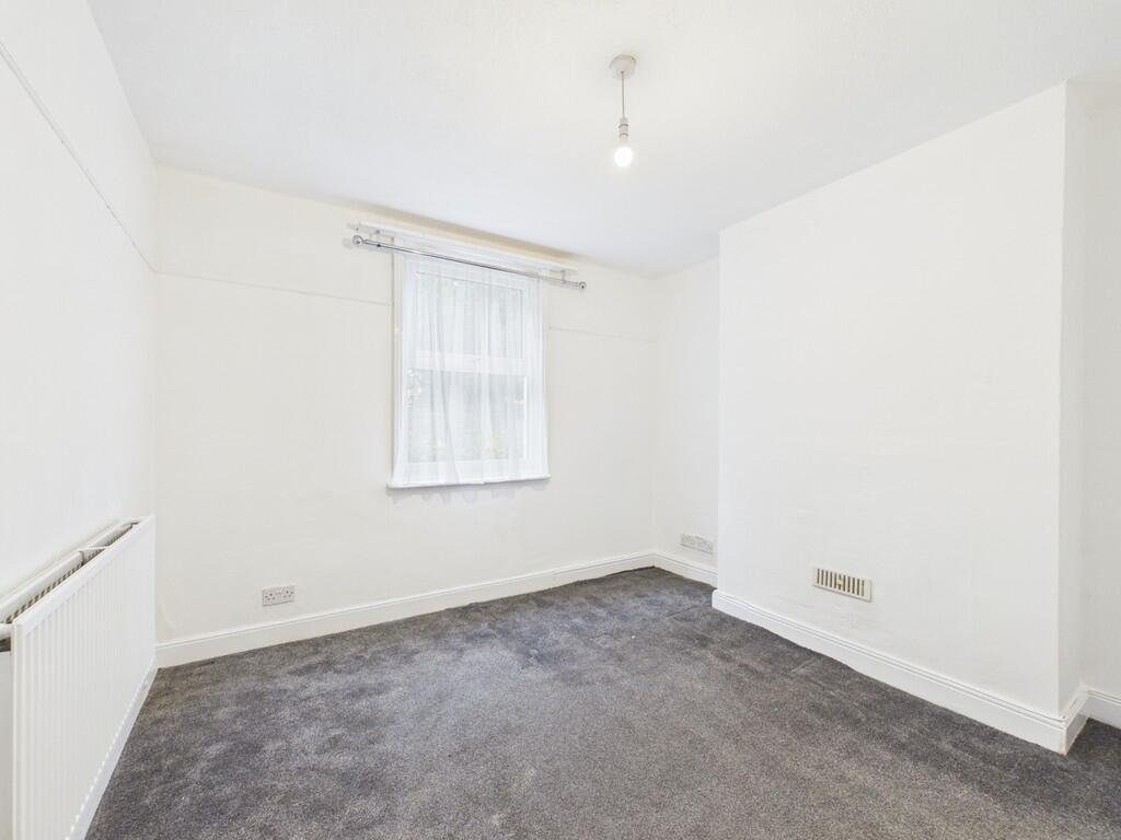 House in Stoke-on-Trent - View 4