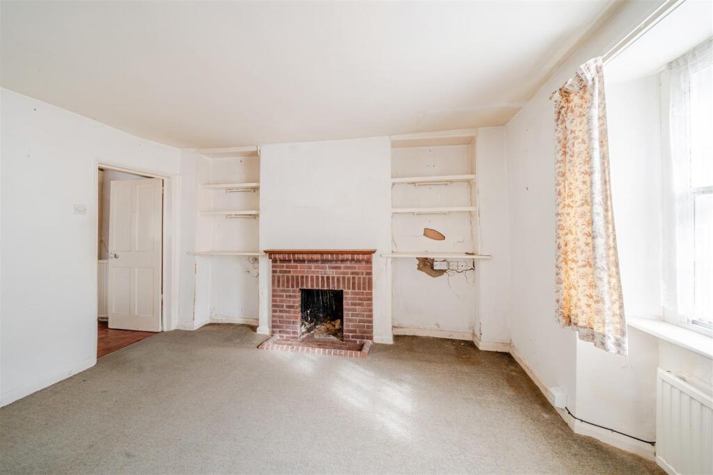The Street, Charmouth photo 3