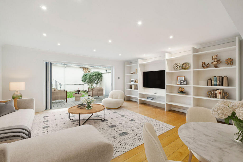 Main image of property: Beaufort Close, London, SW15