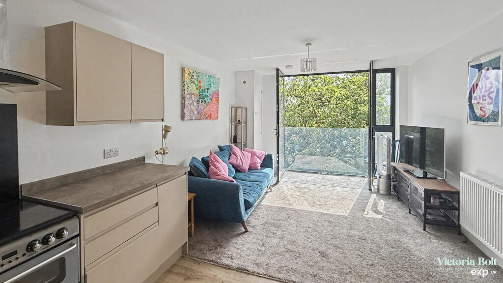 Apartment in Plymouth - View 5