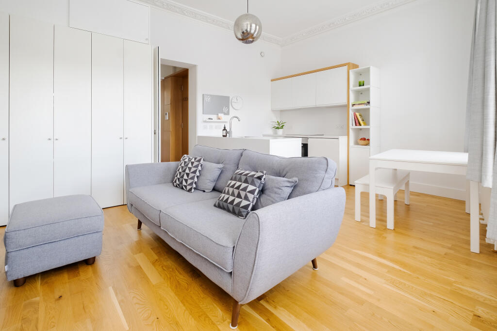 Main image of property: Hampstead High Street, London, NW3