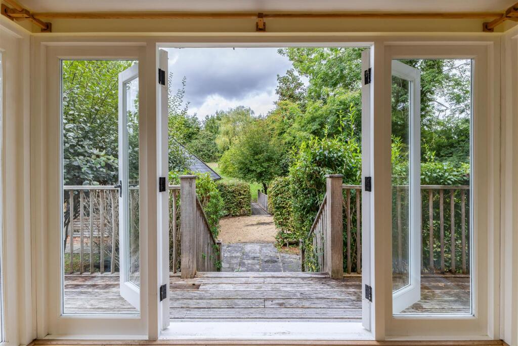 House in East Hampshire, Buriton - View 4
