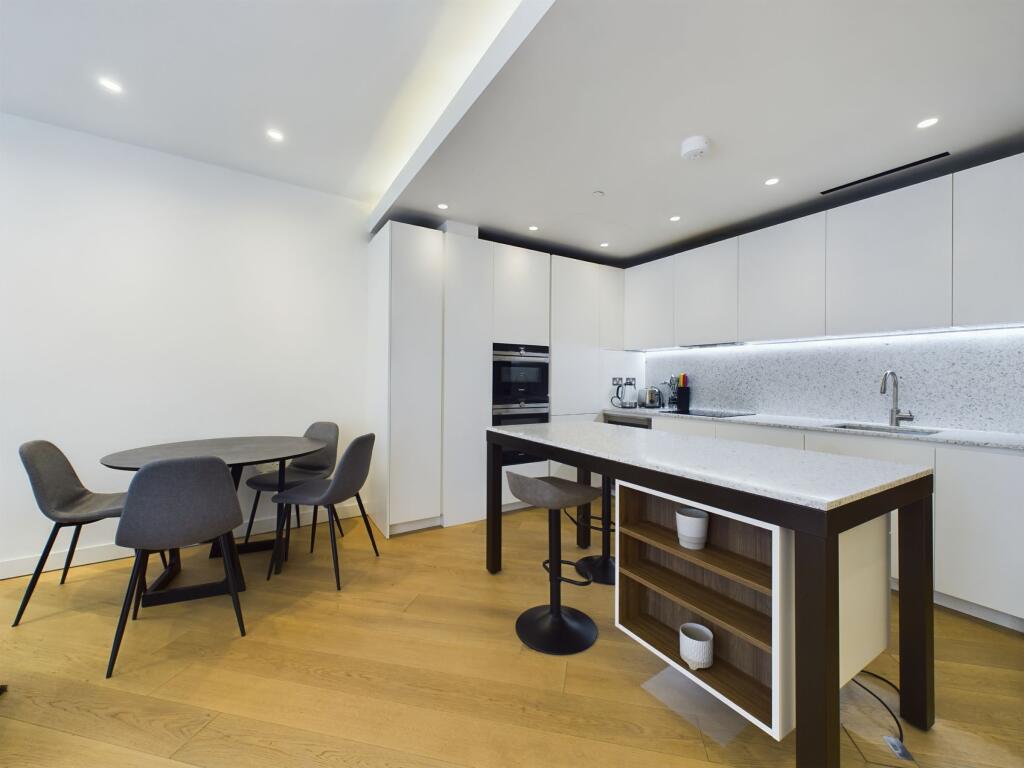 Apartment in London - View 2