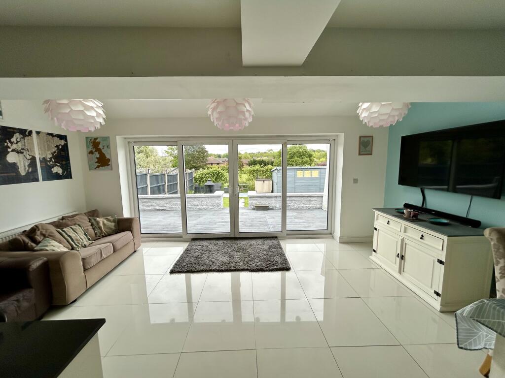 Carsington Crescent, Allestree,  Derby, Derby City photo 2