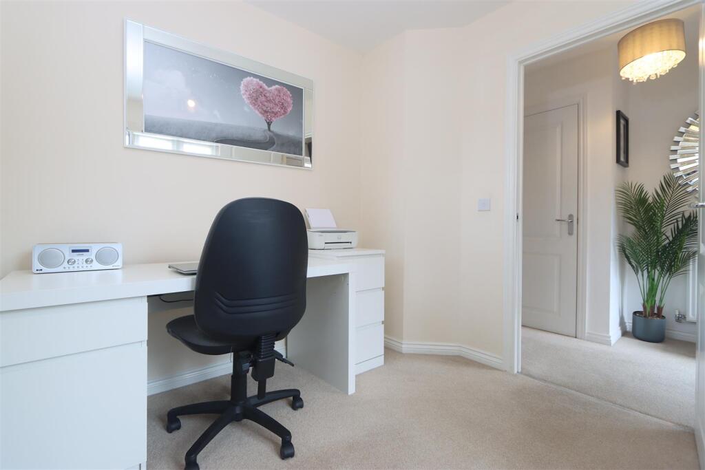 Larch Way, Stourport-on-Severn - Widok 3