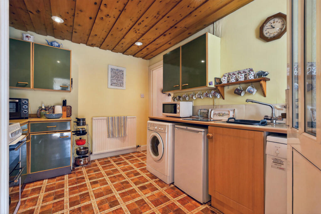 Apartment in Edinburgh, Davidson's Mains - More