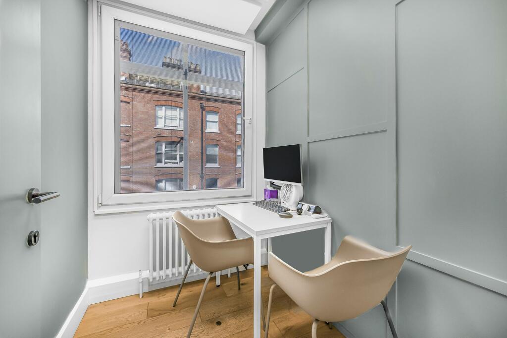 office 14.jpg