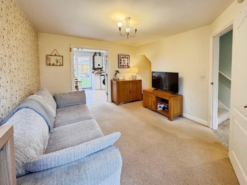 Gamble Close, Syston, Leicestershire. LE7 2BT photo 3