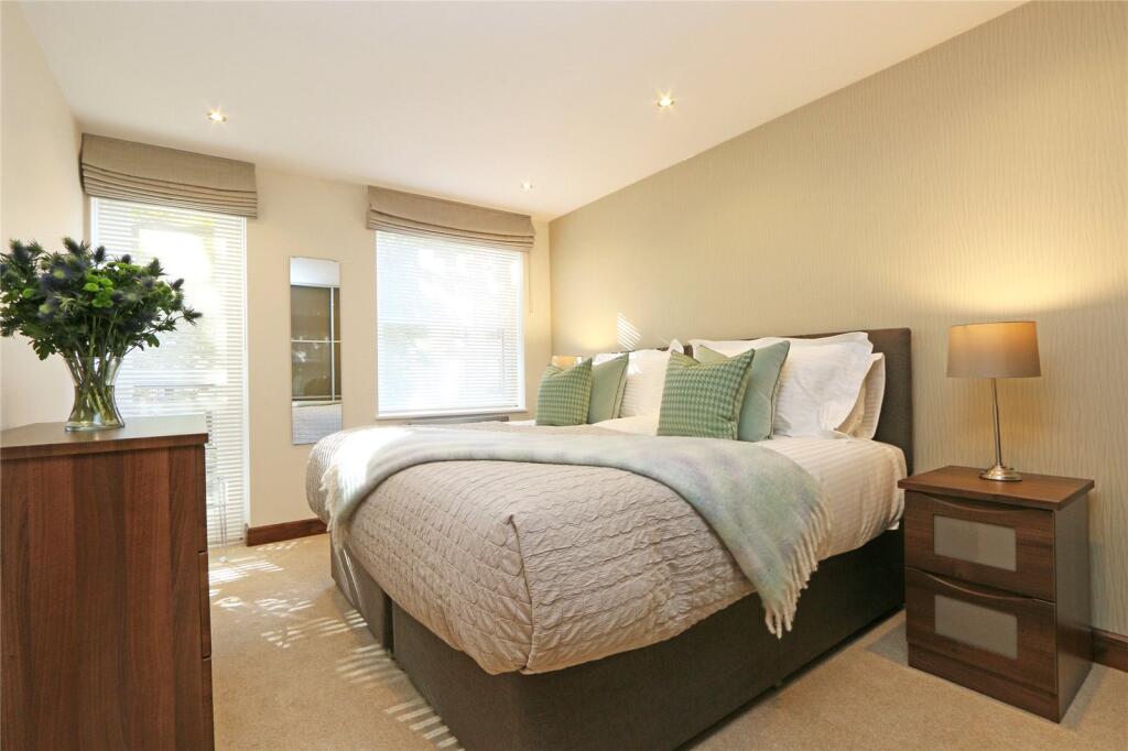 Apartment in London - View 5
