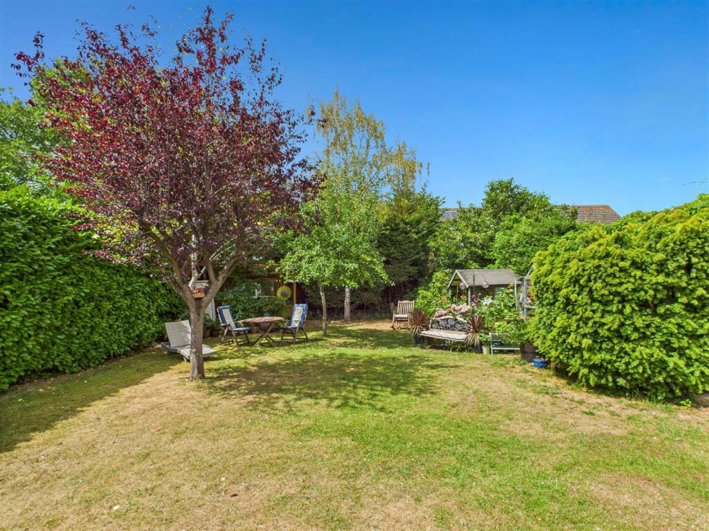 Cheltenham Road, Evesham photo 5