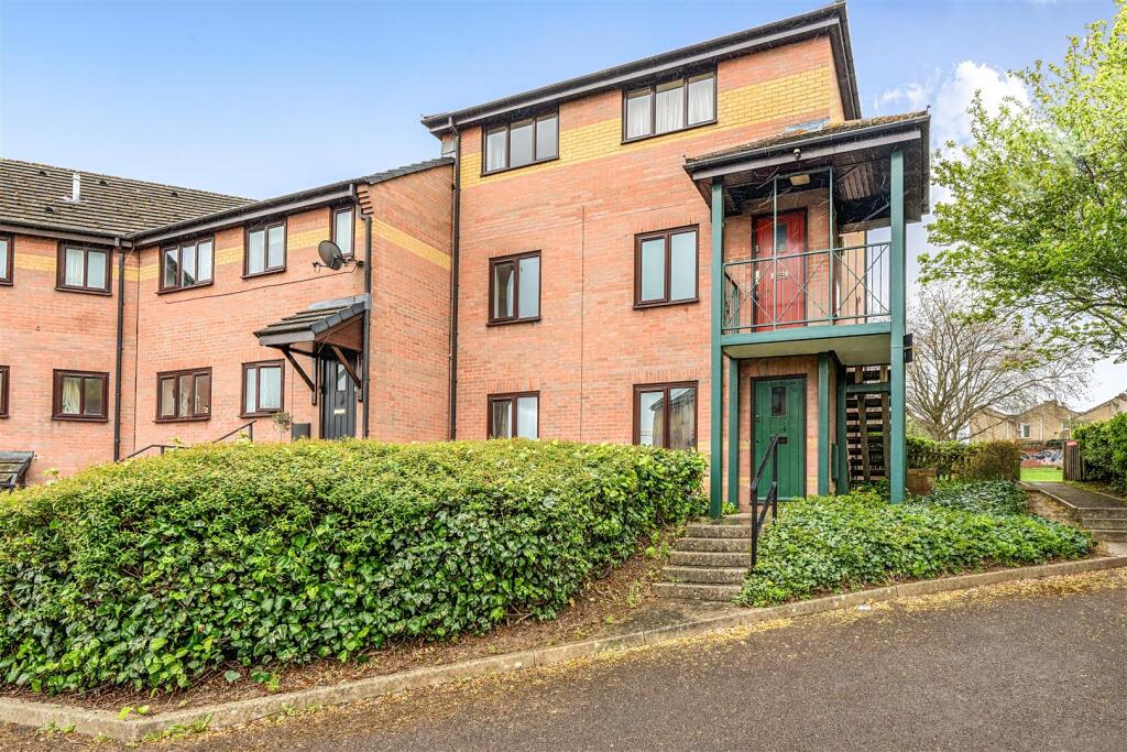 Main image of property: New Walls, Totterdown, Bristol