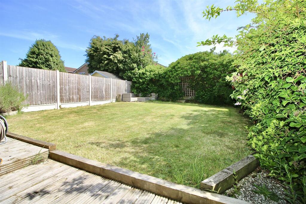 House in Basildon, Billericay - View 4
