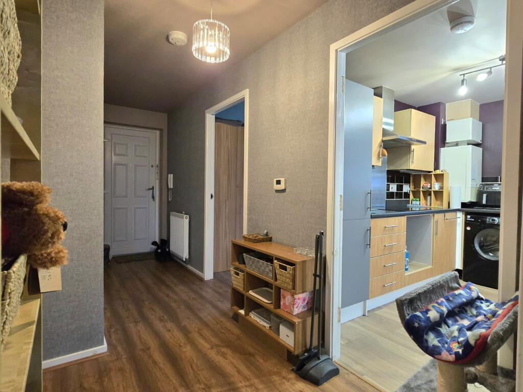 Apartment in Northampton, Duston - View 2