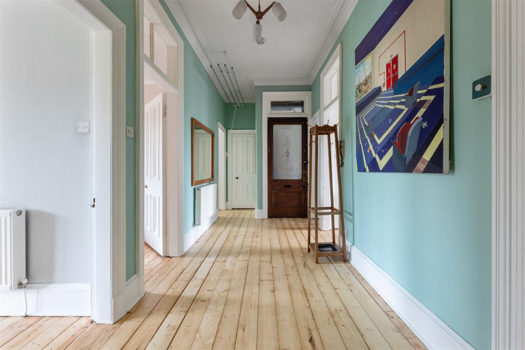 Apartment in Glasgow, Queen's Cross, Park District - View 2