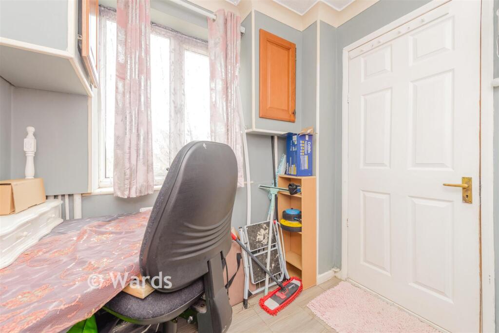 House in Gillingham, Medway - View 5