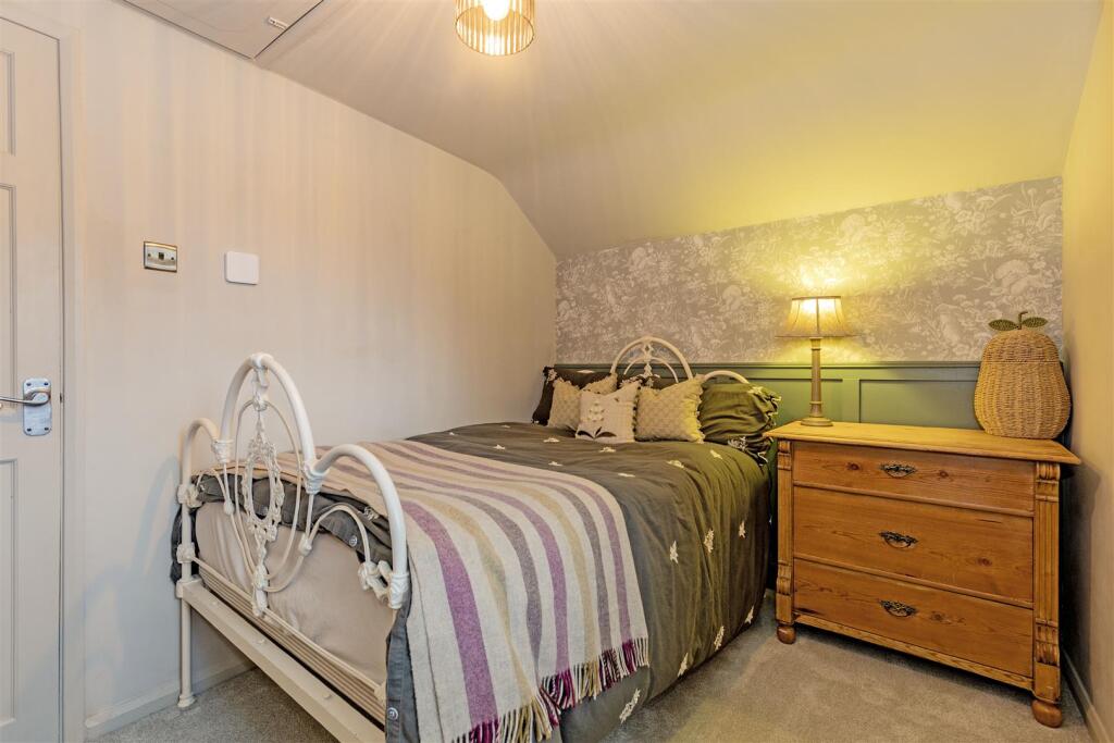Royal Oak Mews, The Dale, Stoney Middleton, Hope Valley - View 6