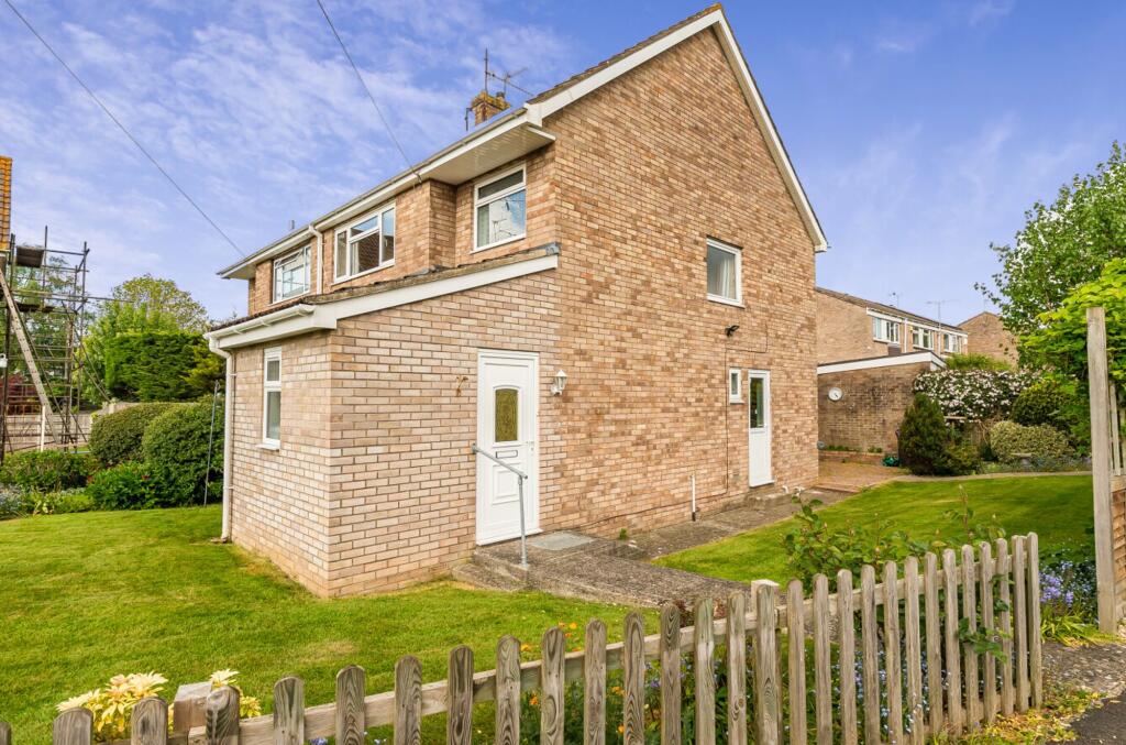 Main image of property: Friendship Road, Nailsea, BS48