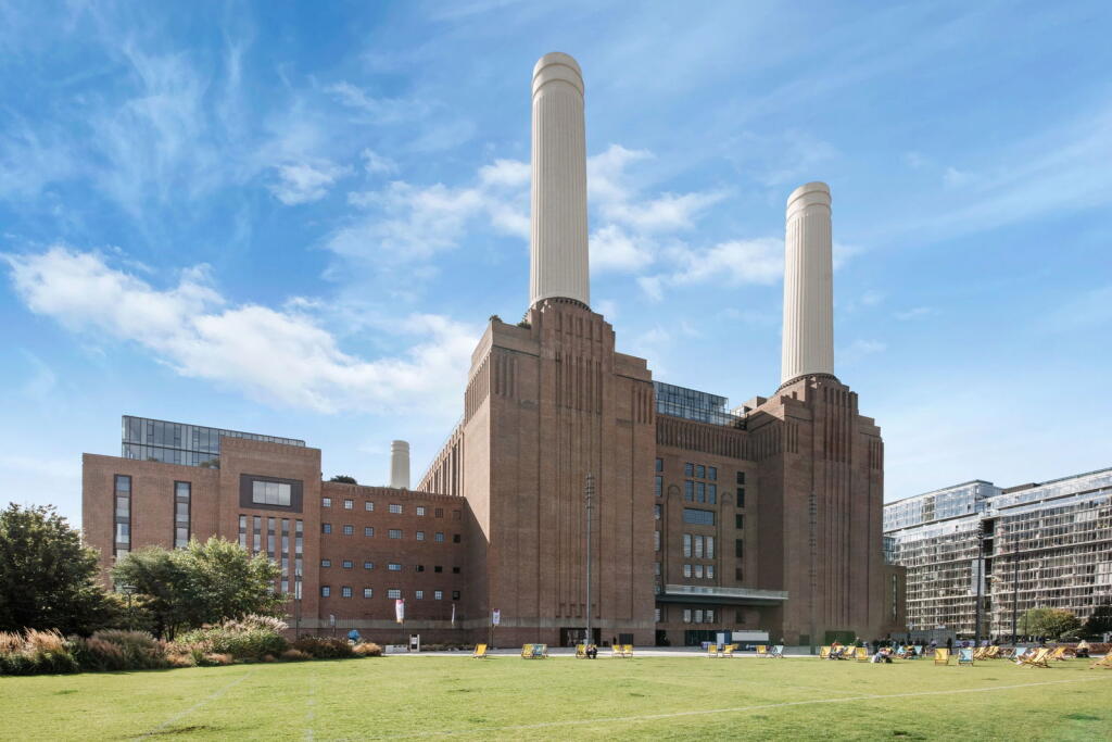 Main image of property: Circus Road West, London, SW11 8EG