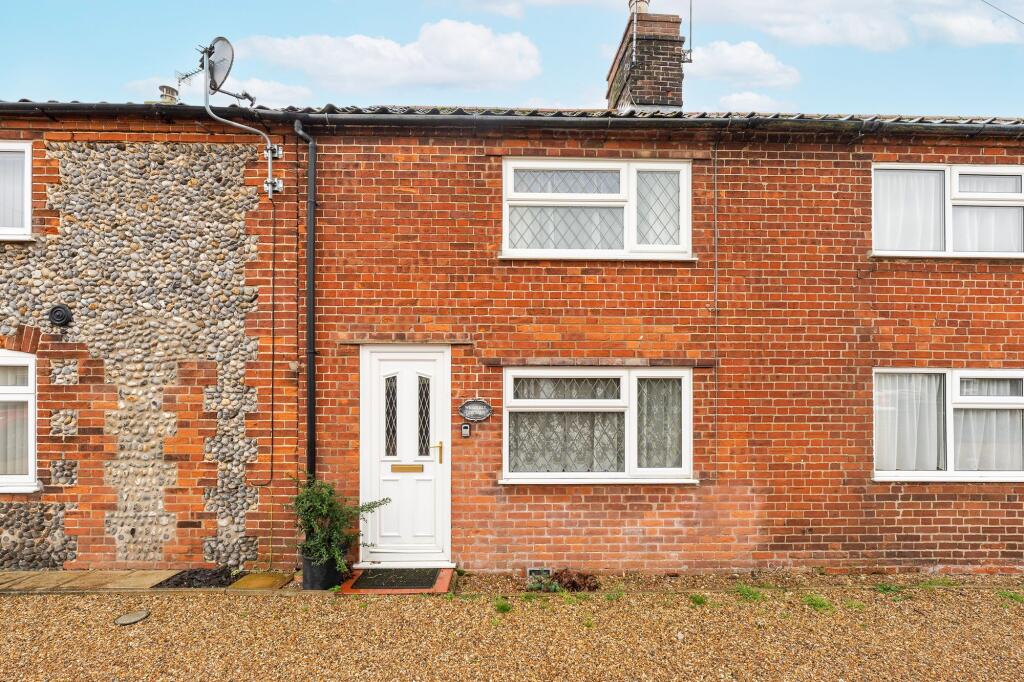 2-bed terraced on Market Row, Stalham, £180,000