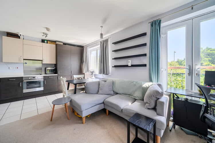 Apartment in Guildford - View 4
