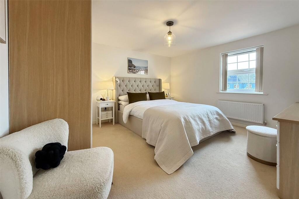 Blackbourne Chase, Littlehampton, West Sussex photo 5