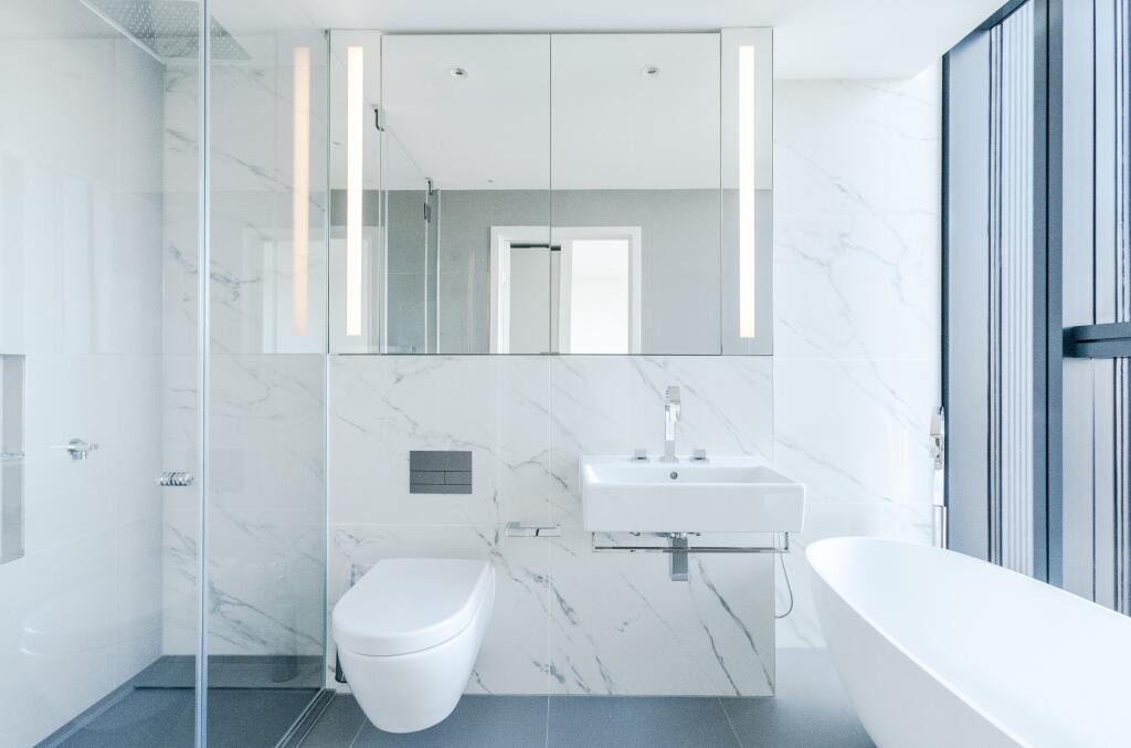 Apartment in London - View 5