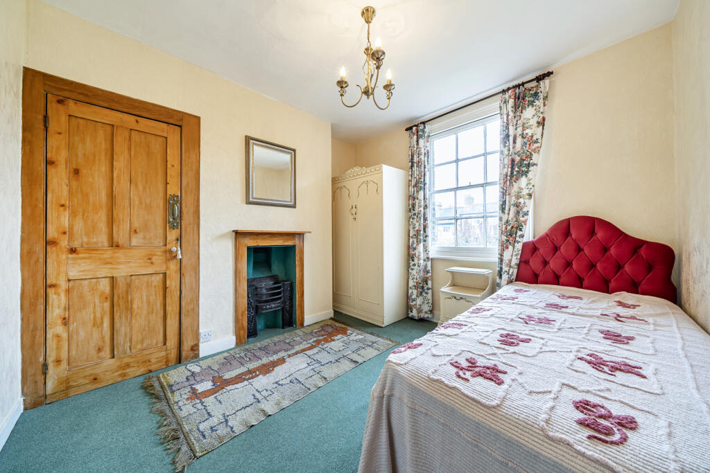 House in London - View 5
