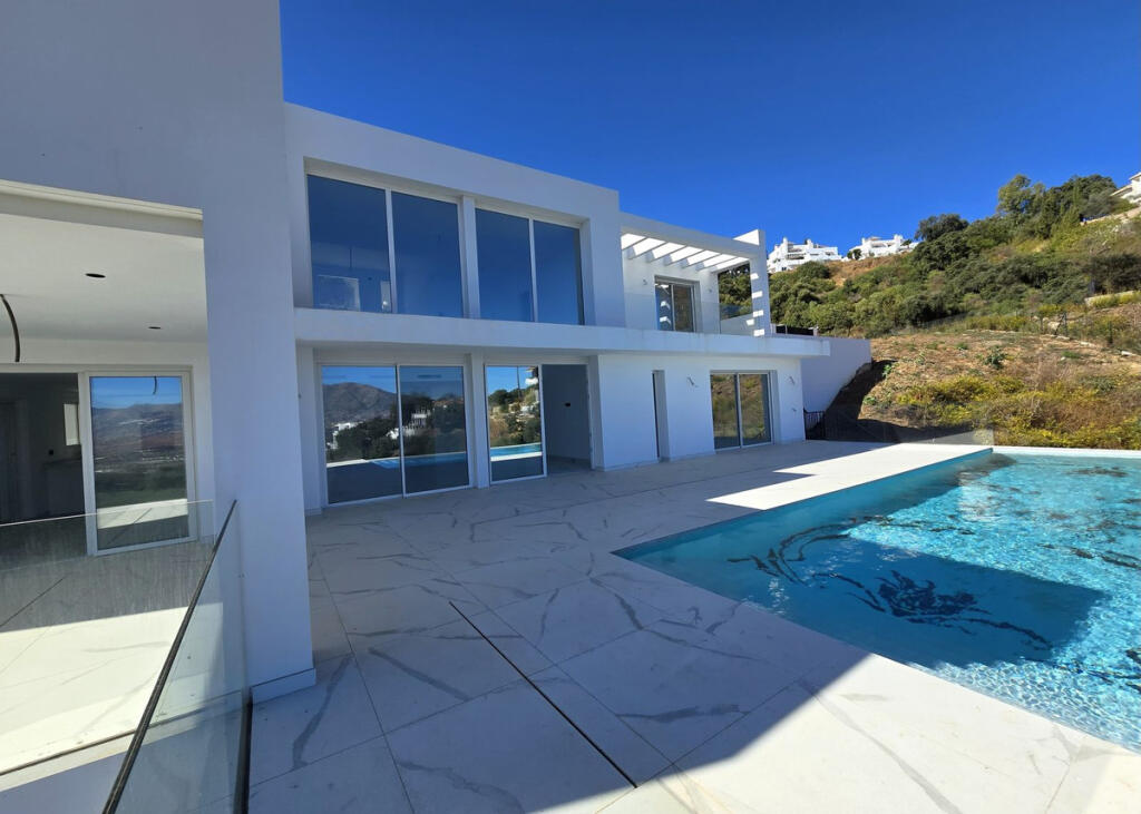 Main image of property: Andalucia, Malaga, La Mairena