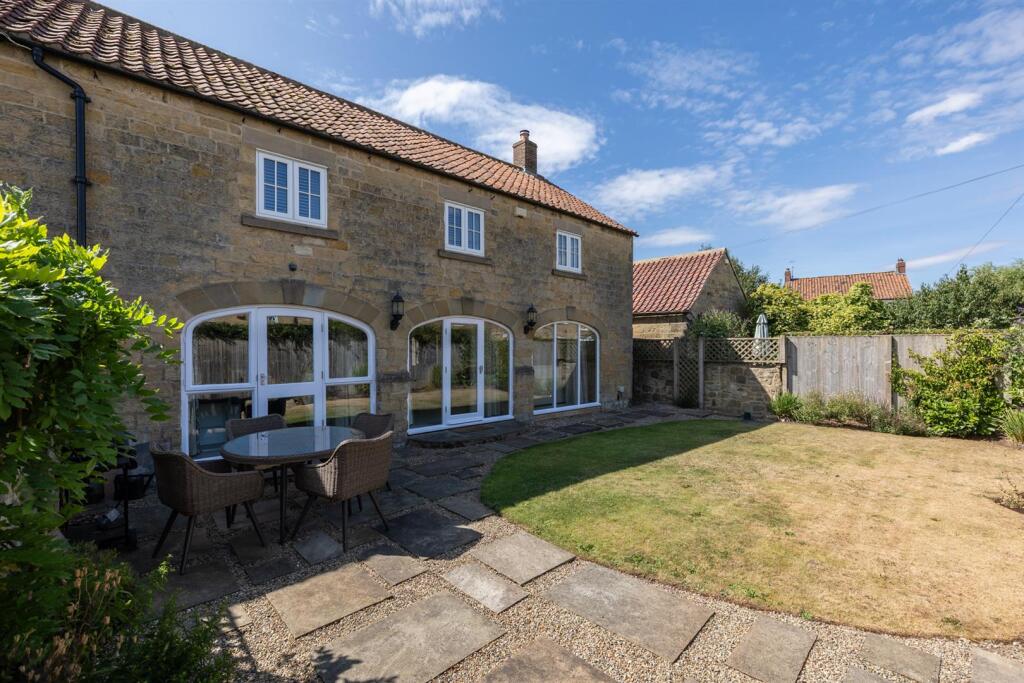 House in York - View 2