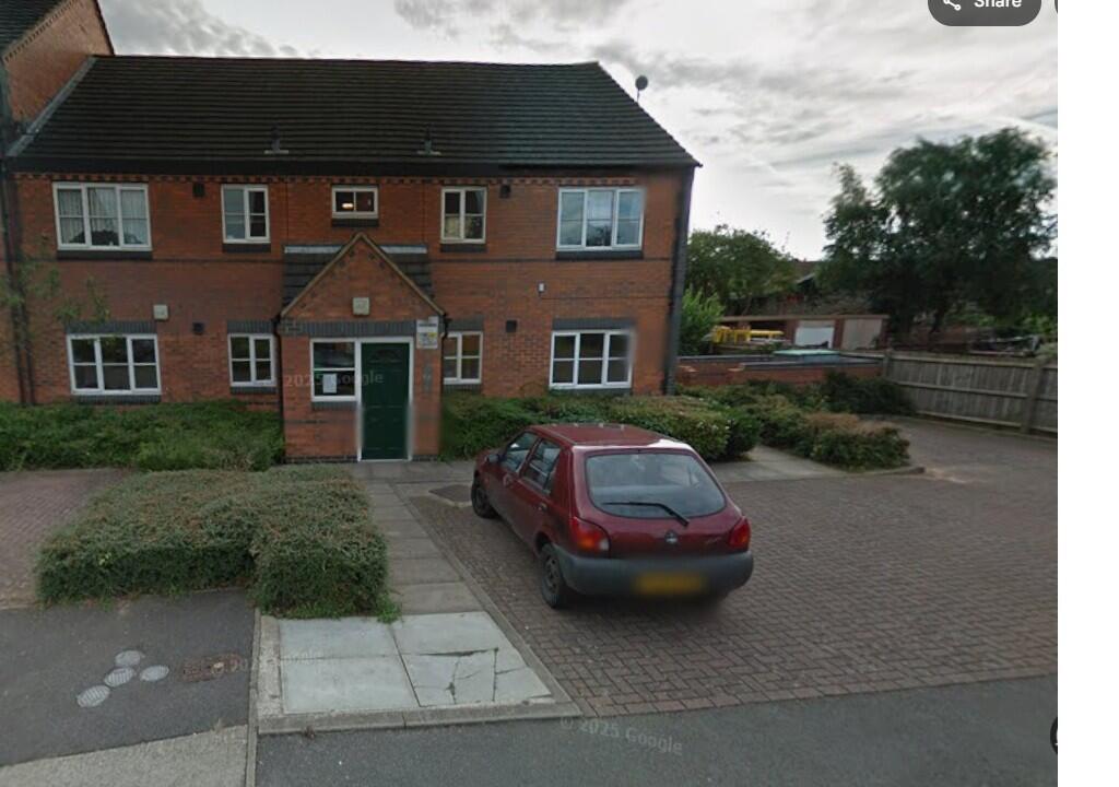 Main image of property: Flat 18, Westleigh Close, Northampton, Northamptonshire, NN1 £930 PCM