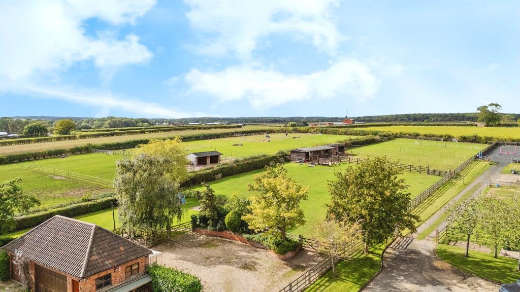 Main image of property: Bathley Lane, Norwell, Newark