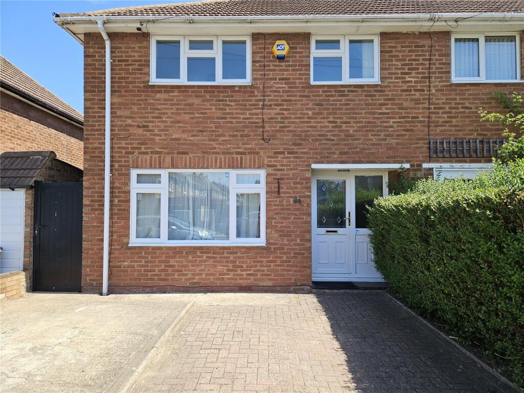 Main image of property: Byron Road, Luton, Bedfordshire, LU4