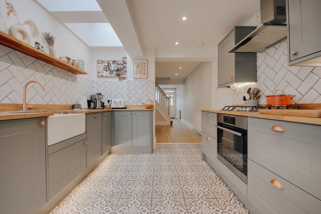Main image of property: Oxhey Avenue, Watford, WD19