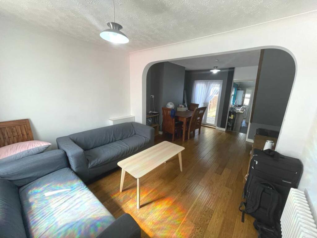 Main image of property: Little Street, Reading