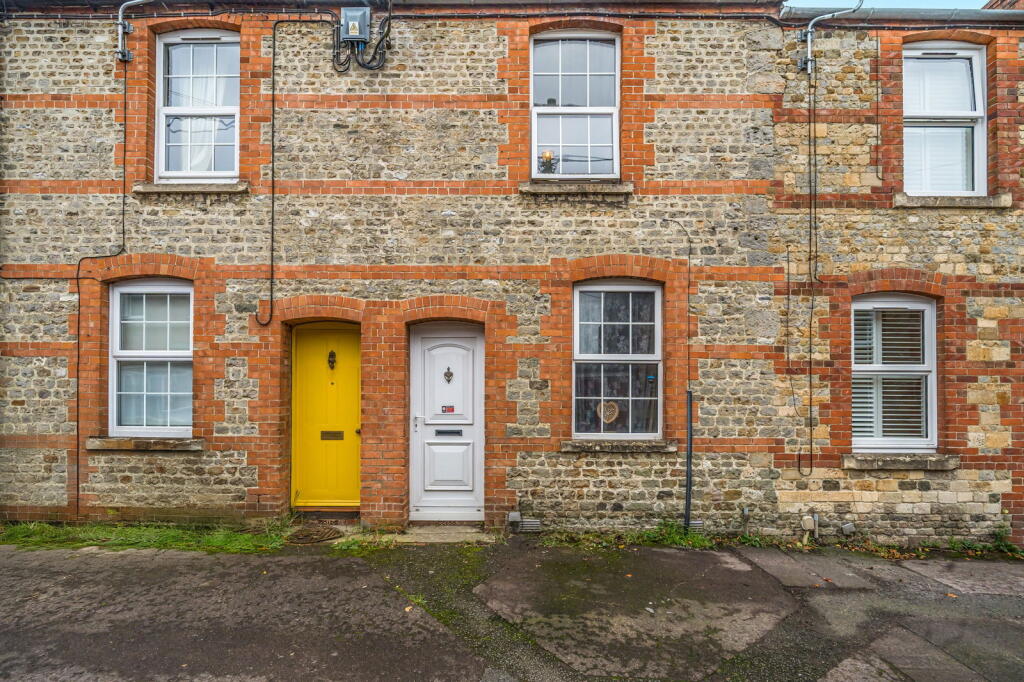 Main image of property: Chapel Street, Warminster BA12 8BZ