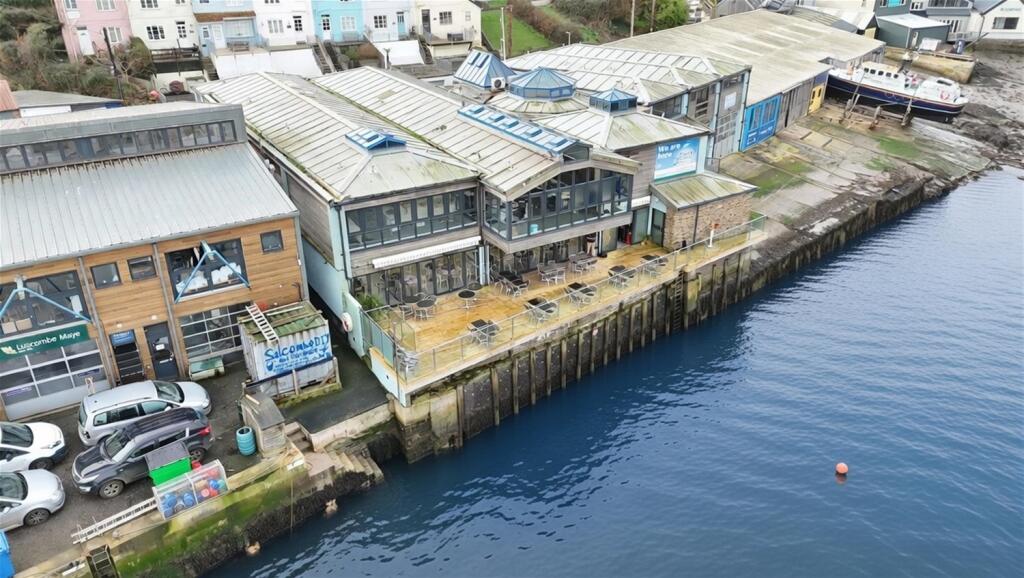 Main image of property: Stunning Waterfront Restaurant in the Heart of Salcombe, Devon