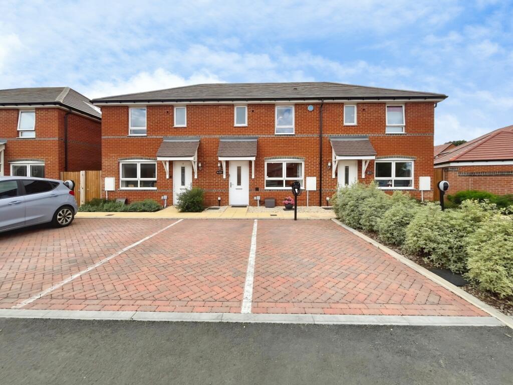 Main image of property: Straw Acre, Grove, Wantage, Oxfordshire, OX12