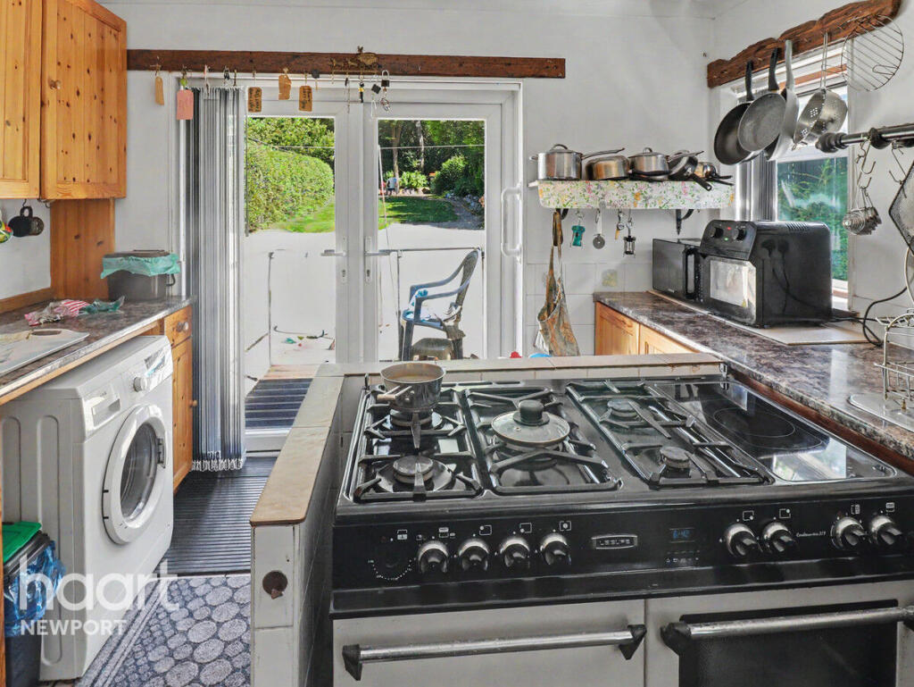 House in Newport, Pye Corner, Rogerstone - More