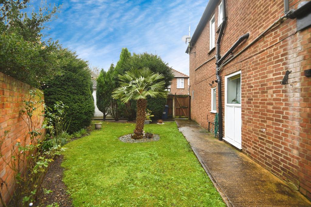 Kings Walk, Wisbech, PE13 1HR photo 4