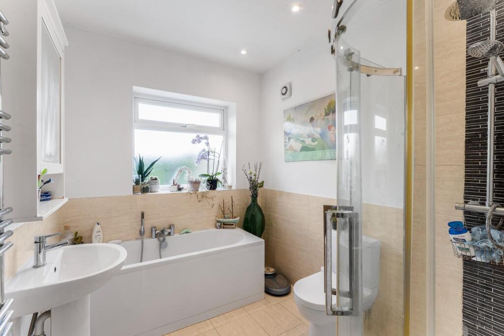 House in Leeds - View 4