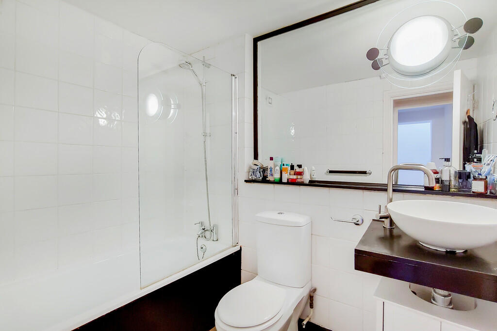 2 bedroom ground floor maisonette for rent