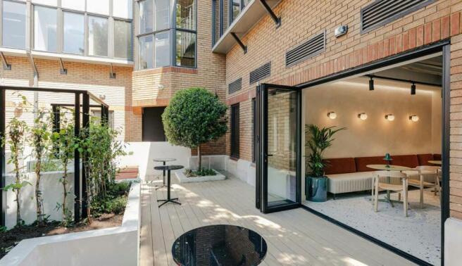 63 Kew Road 2.jpeg