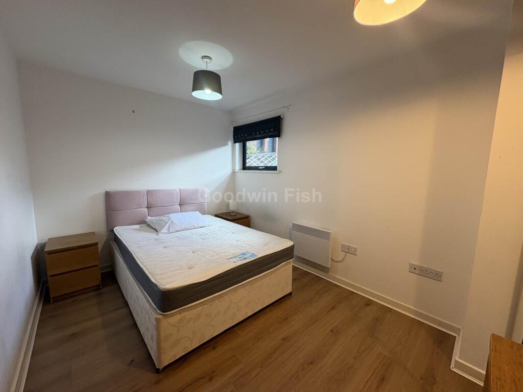 Apartment in Manchester, Trinity, City Centre - View 4